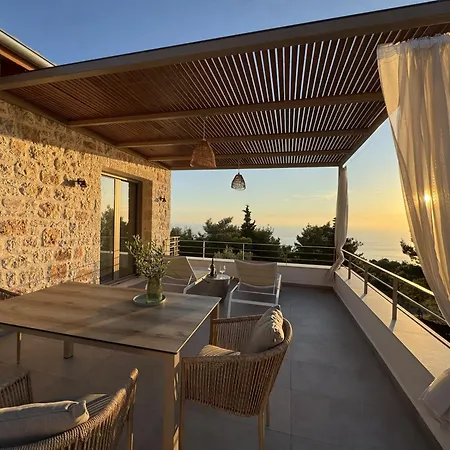 فيلة Limestone House *
