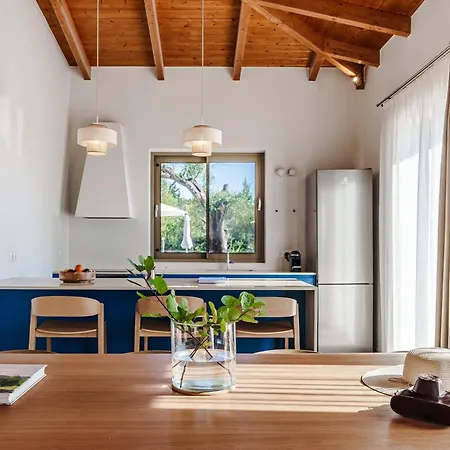 Limestone House Athánion